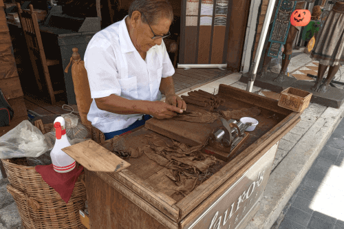Cigar Maker in Playa Del Carmen, Mexico