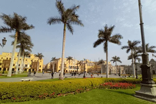 Center of Lima