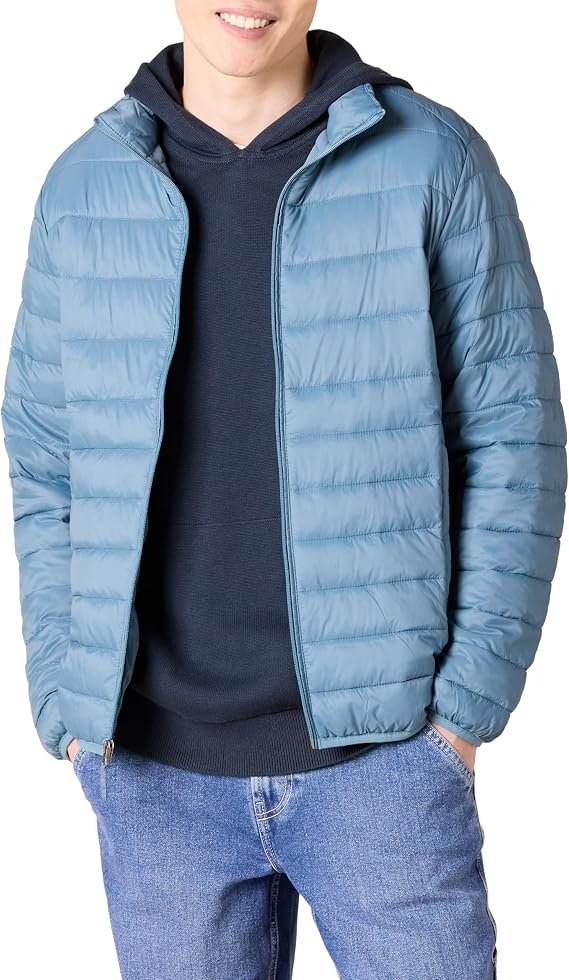 Amazon Essentials Packable Lightweight Hooded Puffer